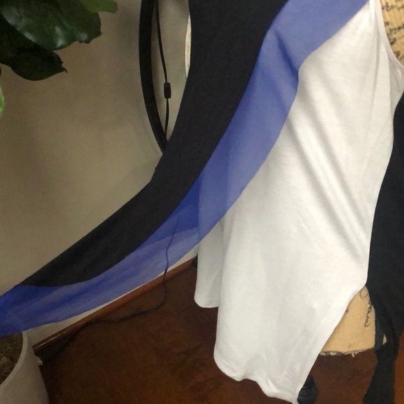 BCBG Maxazria asymmetrical sleeveless top Small - Picture 4 of 5